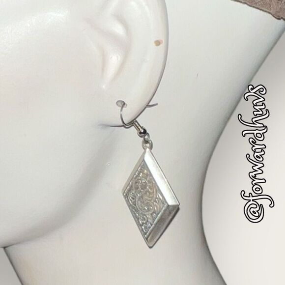 Bundle Sale 3 for $15 | Silver Tone Diamond Shaped Etched Dangle Earrings - Picture 1 of 9